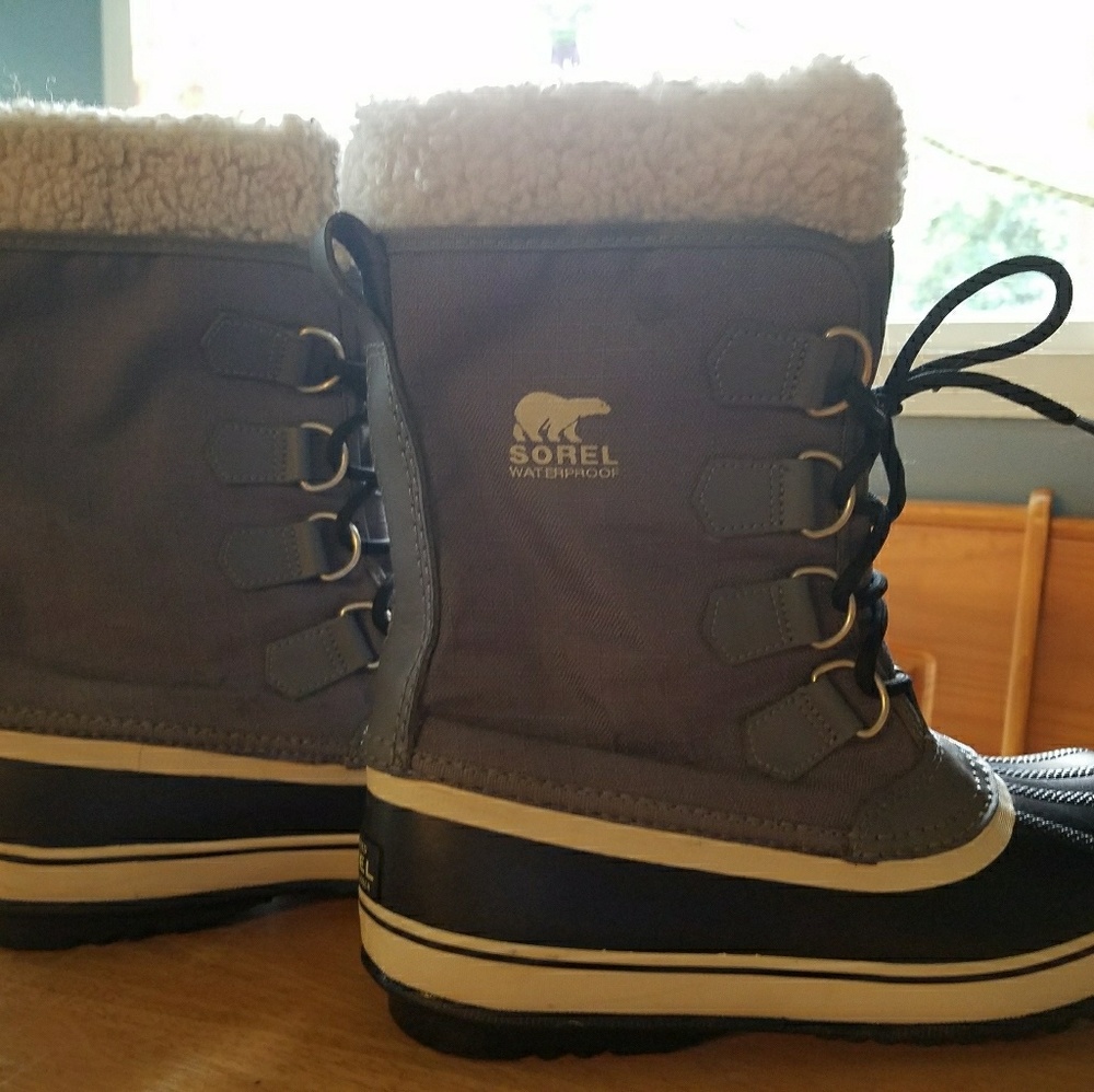 Sorel carnival waterproof boots